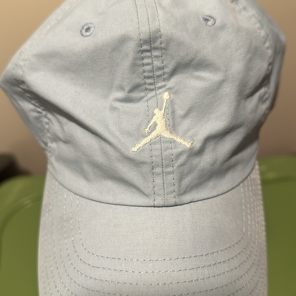 Jordan hat - Picture 3 of 3
